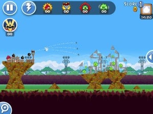 Angry Birds Friends também pode ser jogado no Facebook
