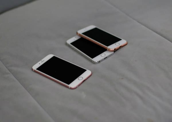 iPhone SE falso
