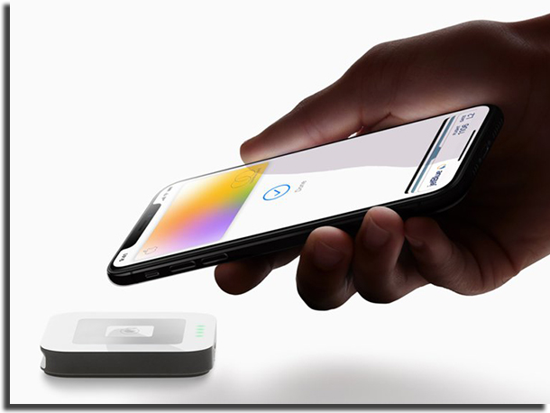 Apple Card Digital Sendo Utilizado Para Pagamento