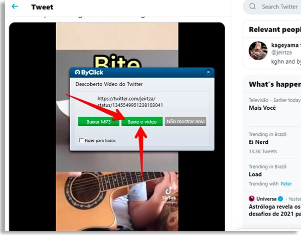 tela do byclick downloader com setas vermelhas apontando para botão baixar vídeo