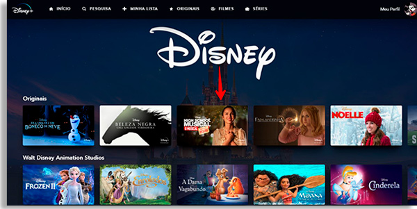 tela de obras da Disney do serviço, com seta vermelha apontando para onde estão os conteúdos