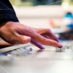 10 Sites de inteligencia artificial que criam musicas